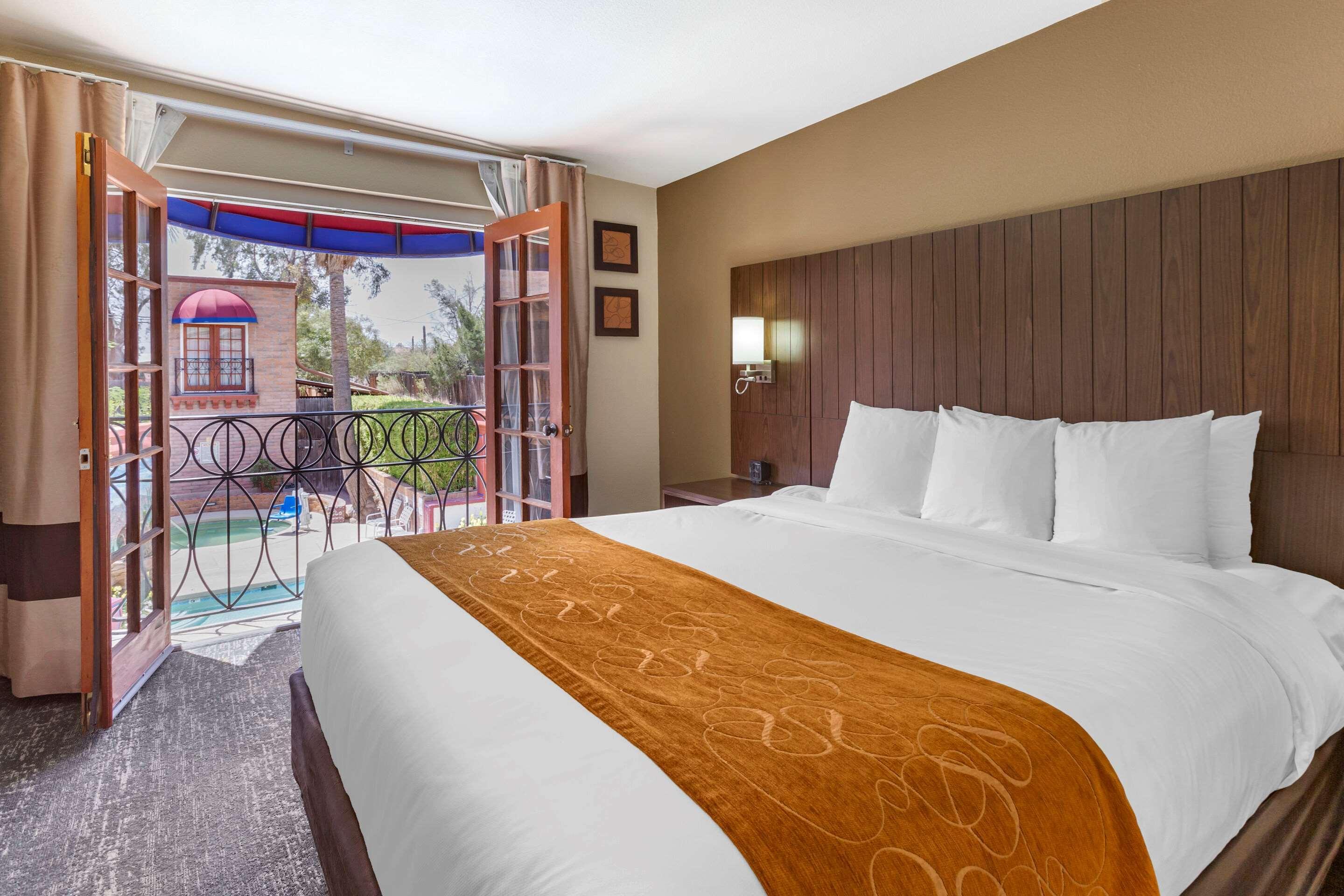 Comfort Suites At Sabino Canyon Tucson Esterno foto